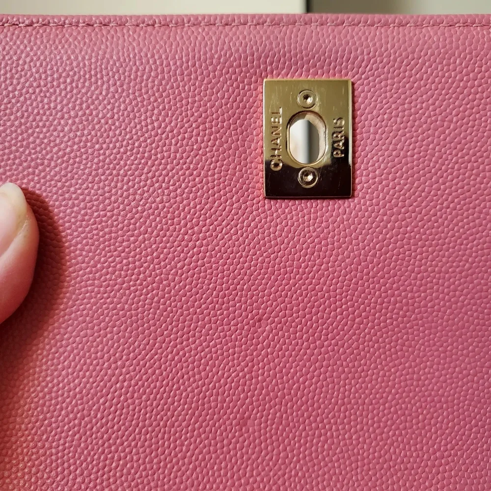 Chanel business affinity pink caviar gold hard ware small bag - Picture 8 of 16